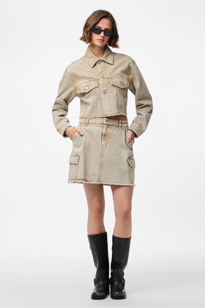 PCFAY CROPPED DENIM JACKET 17158358 SANDSHELL